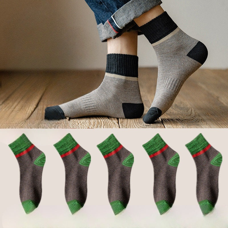 Autumn And Winter Men's mid-leg socks.