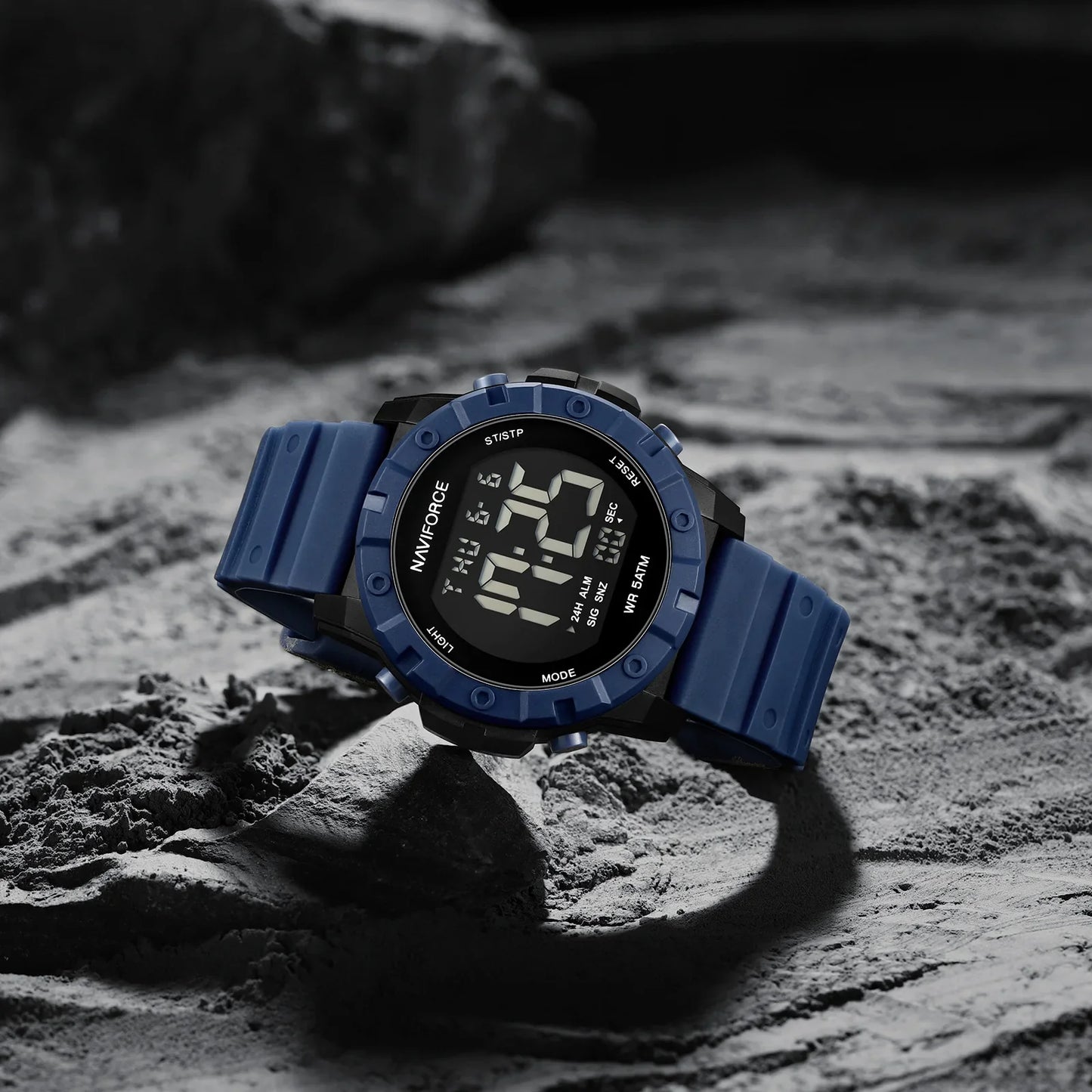 NAVIFORCE-7110 Fashion Waterproof Watch