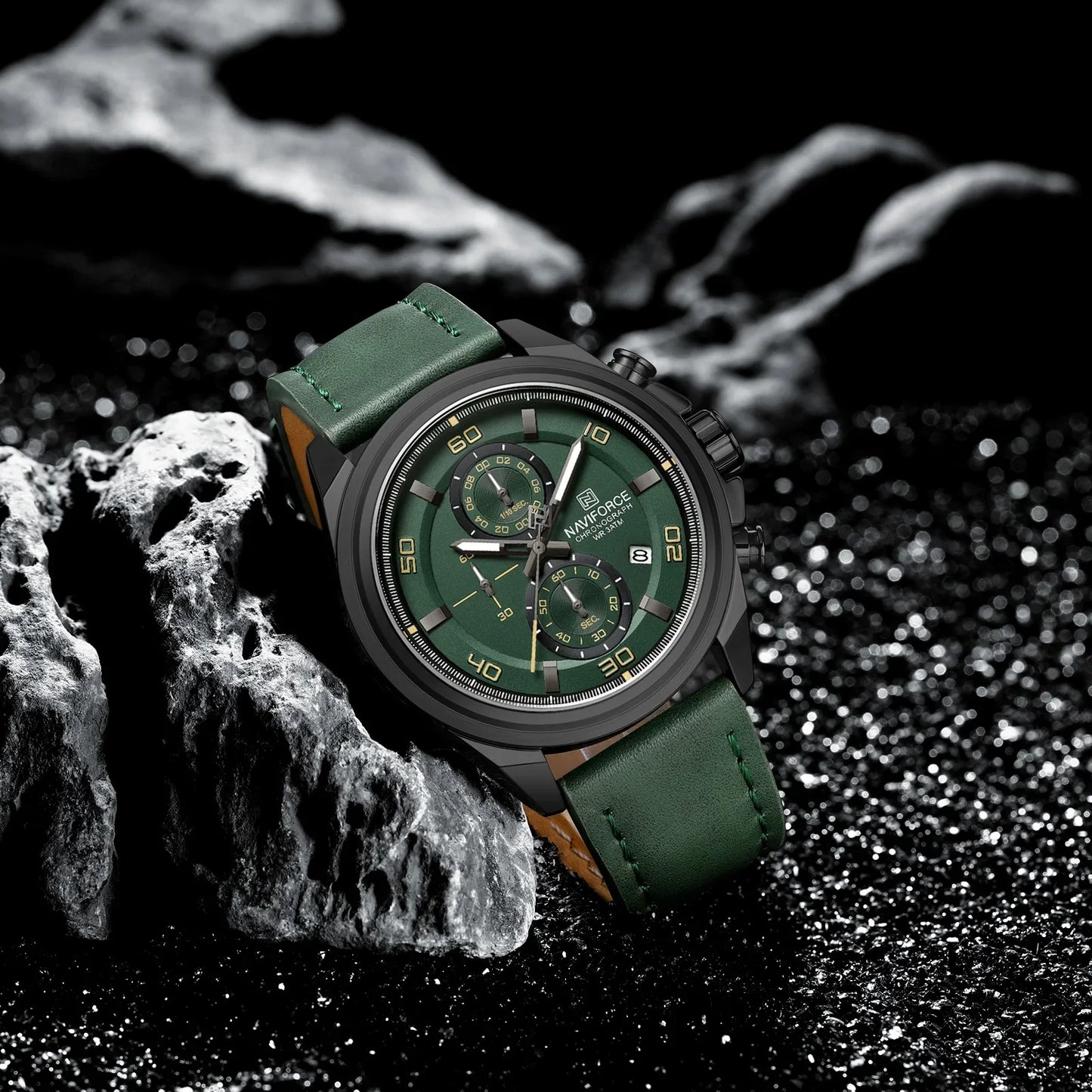 NAVIFORCE Watch 8075 Luxury Quartz Watch for Men.