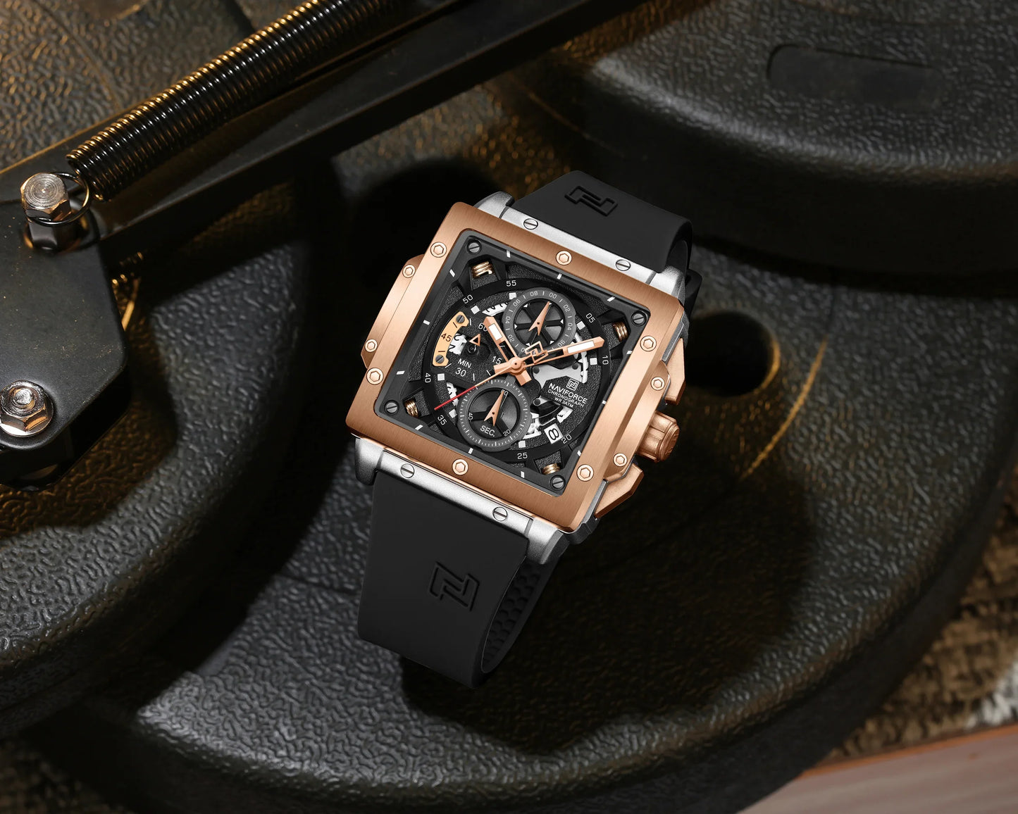 NAVIFORCE 8064-Luxury Quartz Watch for Men.