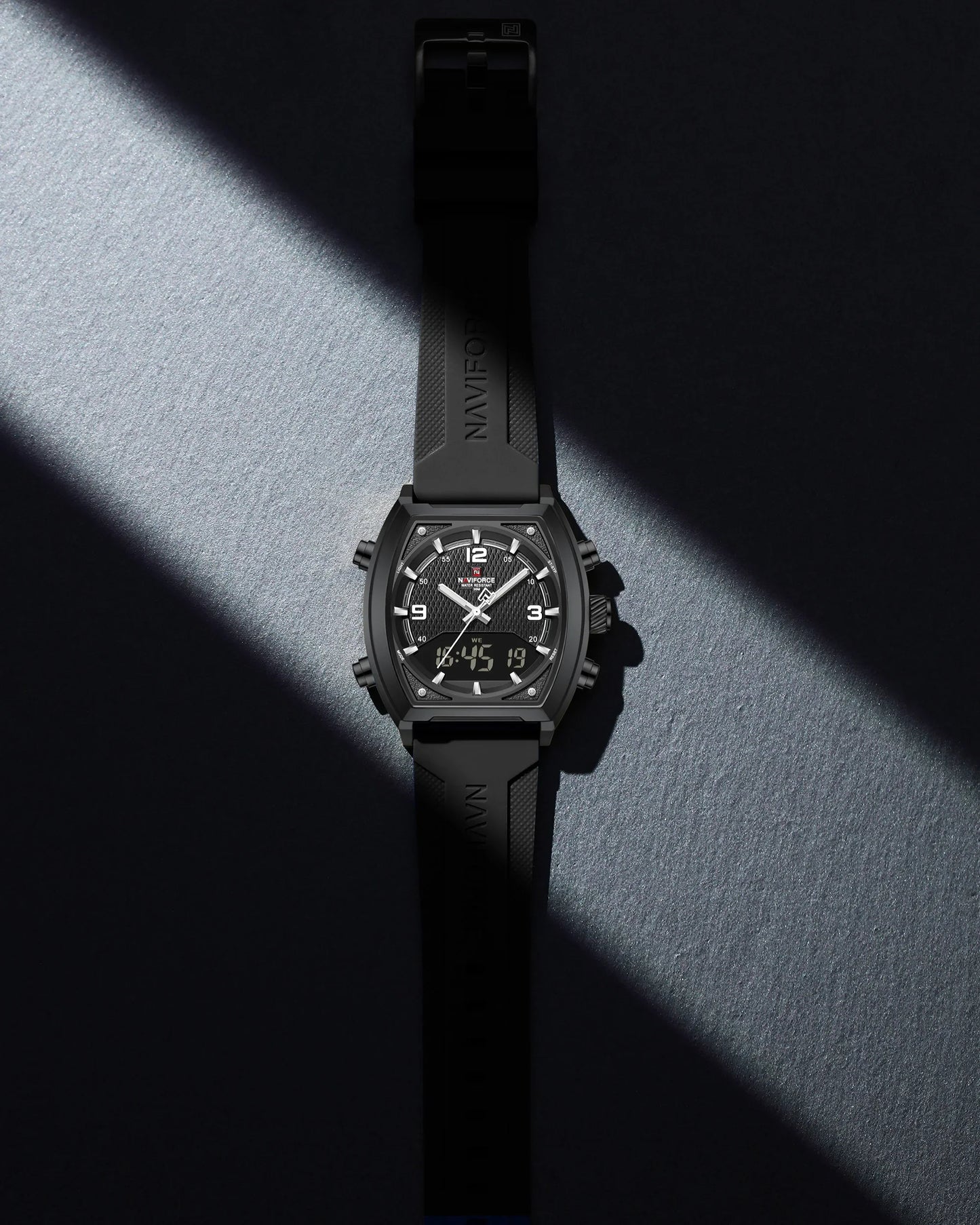 NAVIFORCE Watch 9242 Business Waterproof  Quartz Watch.