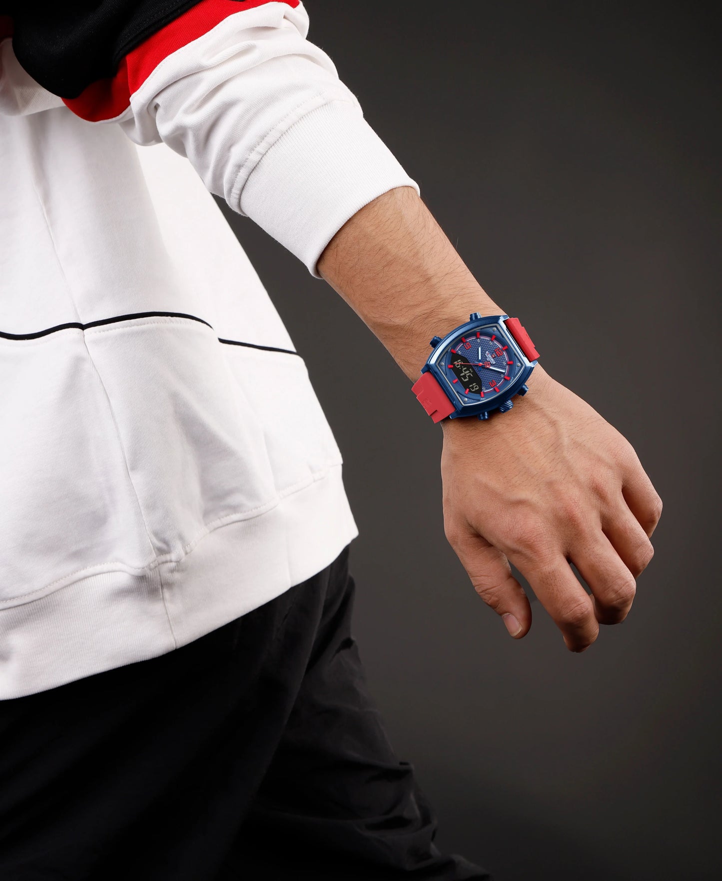 New NAVIFORCE 9242 Quartz Fashion Digital Clocks for Men.