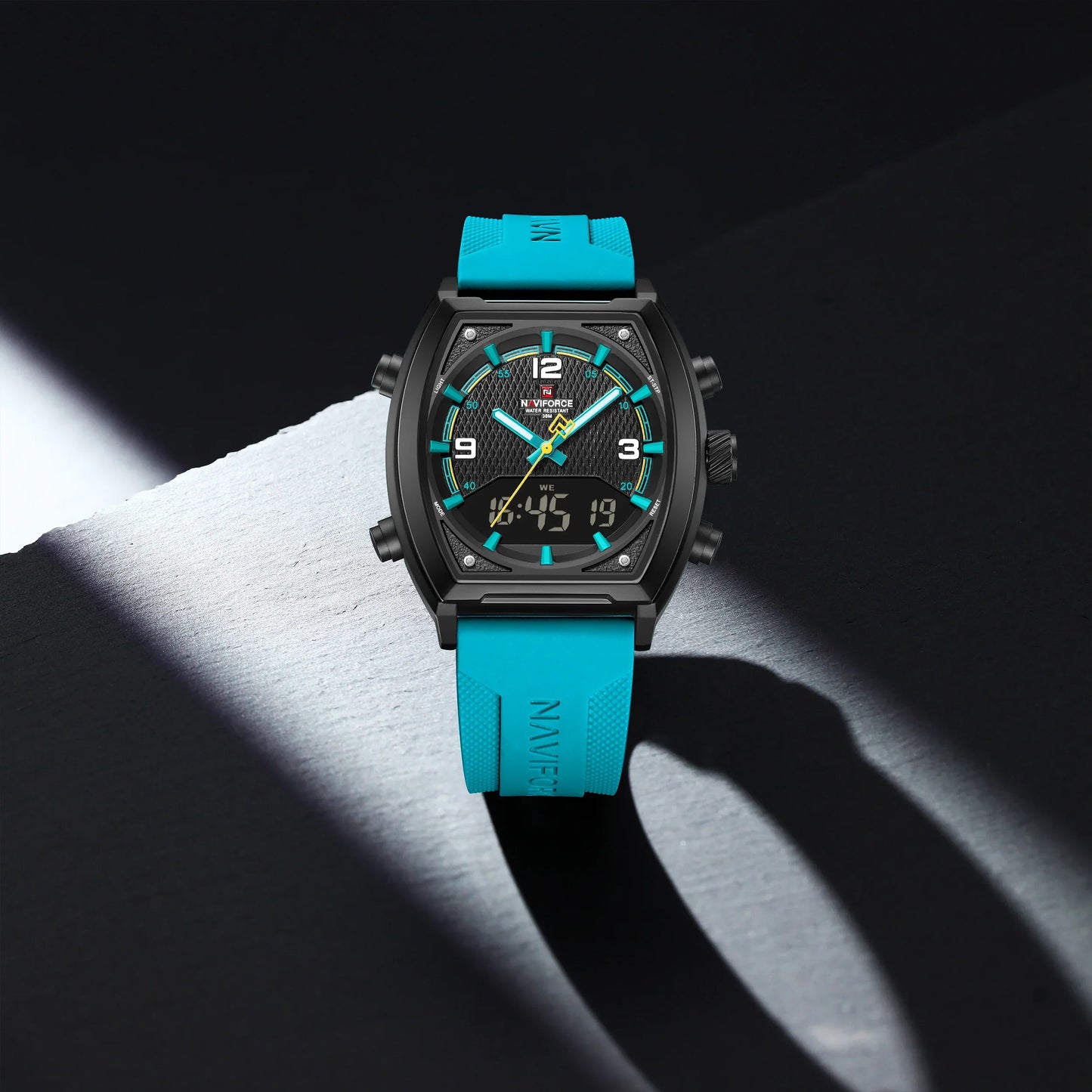 NAVIFORCE Watch 9242 Digital Fashion Quartz for Men.