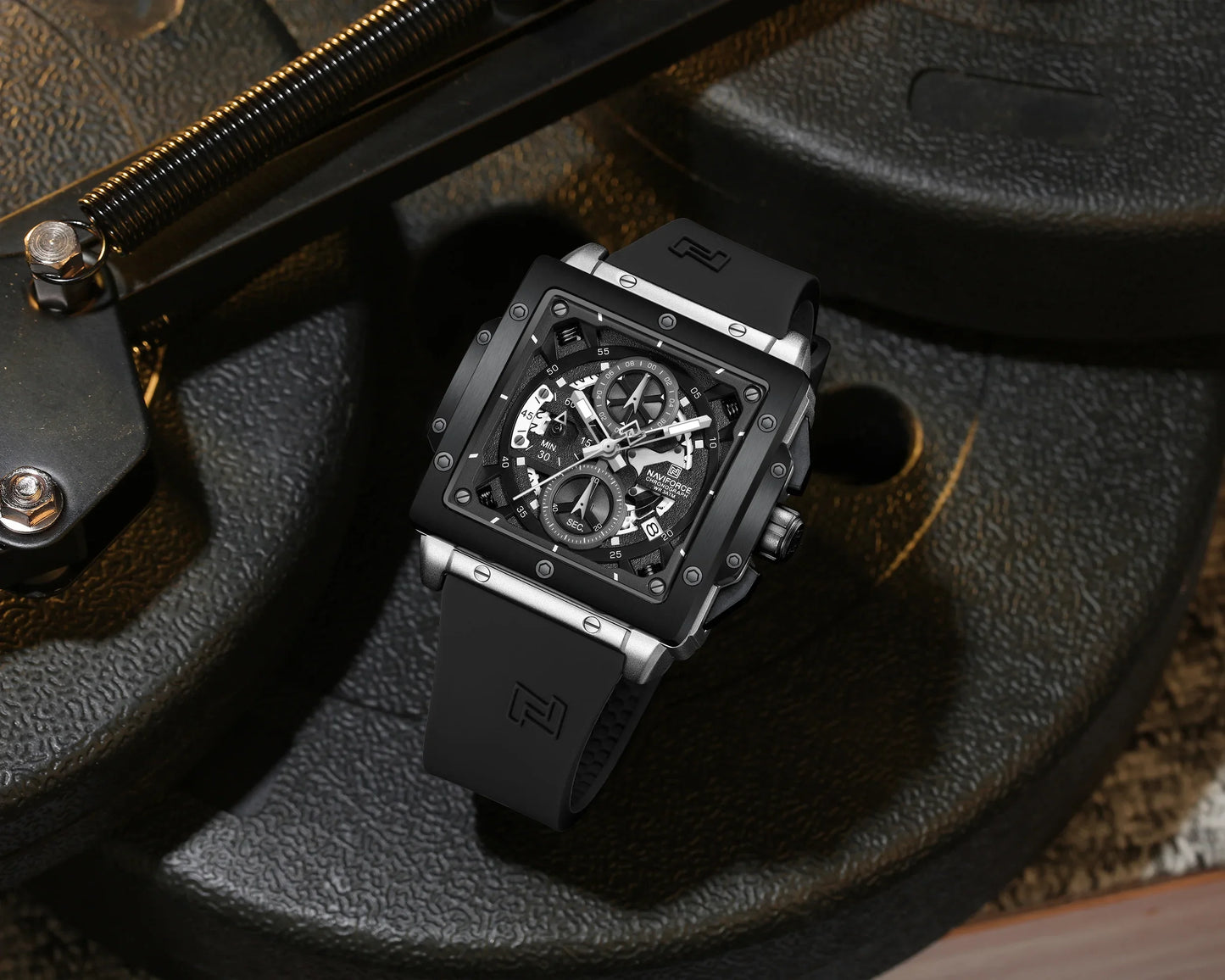 NAVIFORCE 8064-Luxury Quartz Watch for Men.