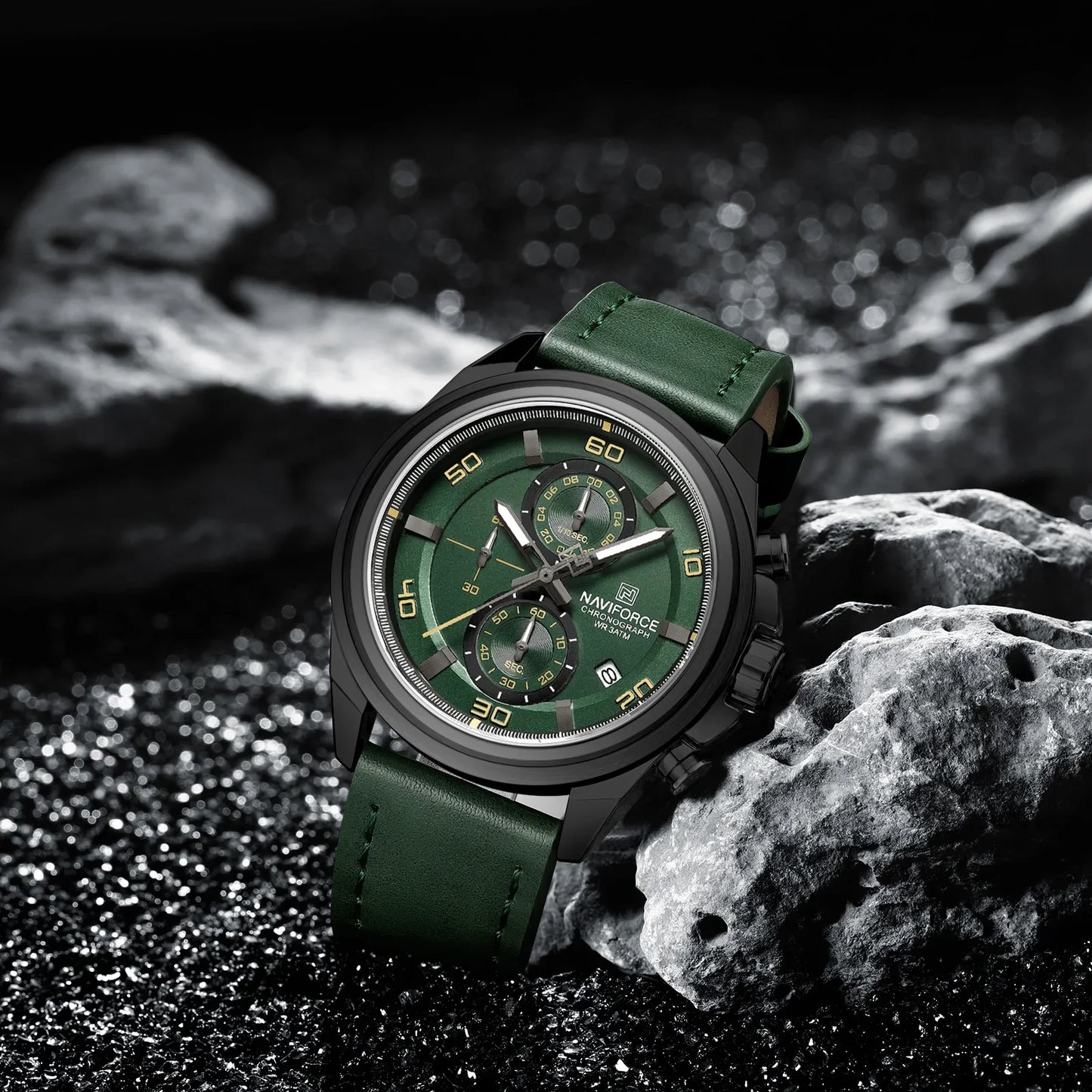 NAVIFORCE Watch 8075 Luxury Quartz Watch for Men.