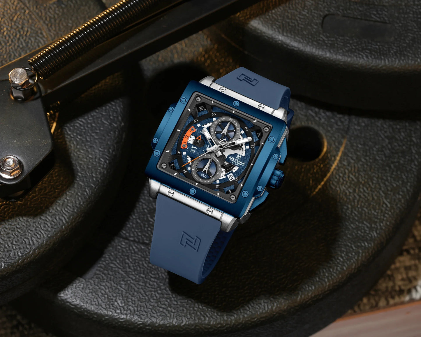 NAVIFORCE 8064-Luxury Quartz Watch for Men.