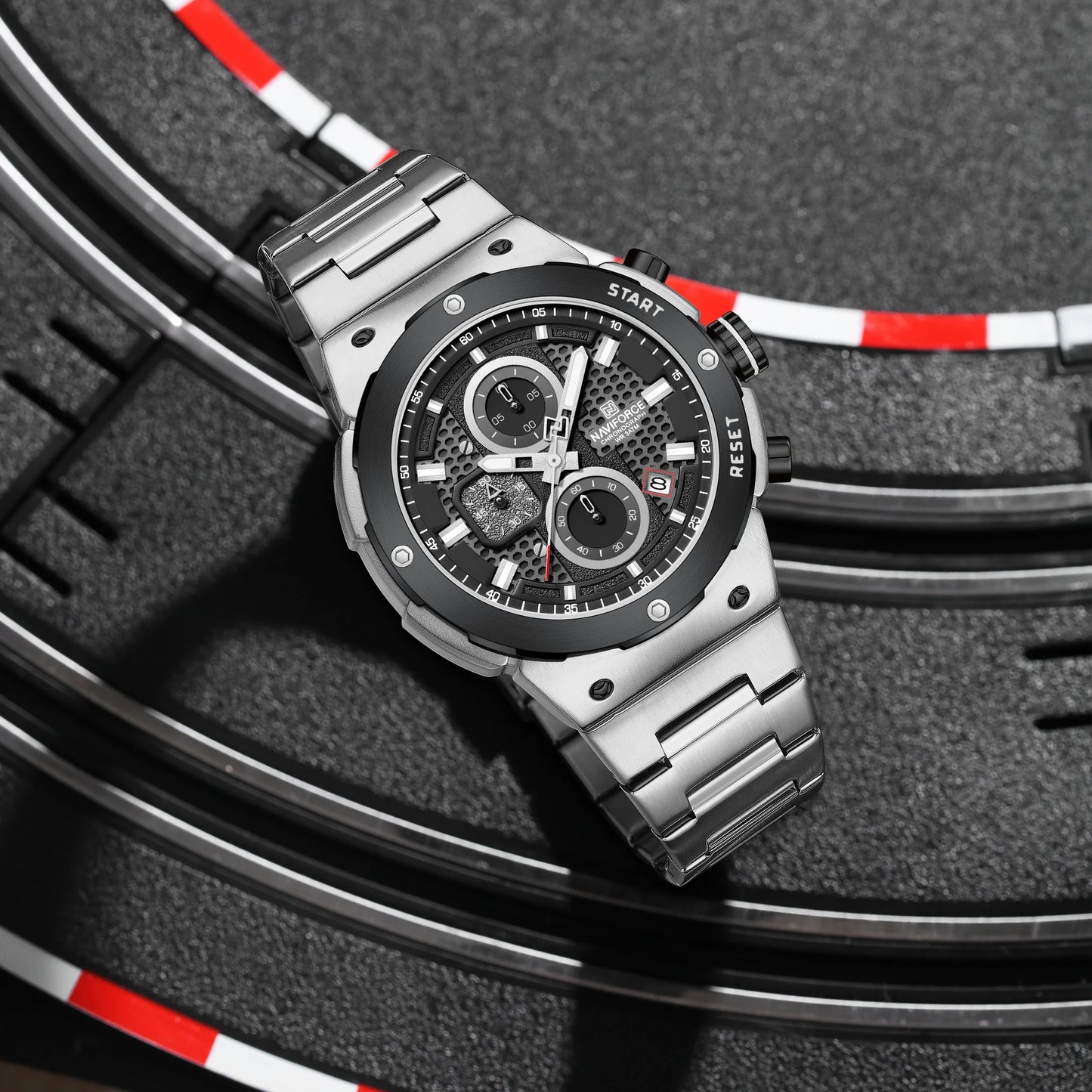 NAVIFORCE 8072 Quartz Business for Men.