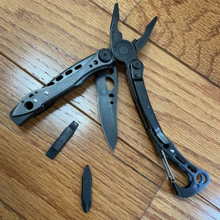 Multi-Functional Tools- 7-in-1 Tool Pliers