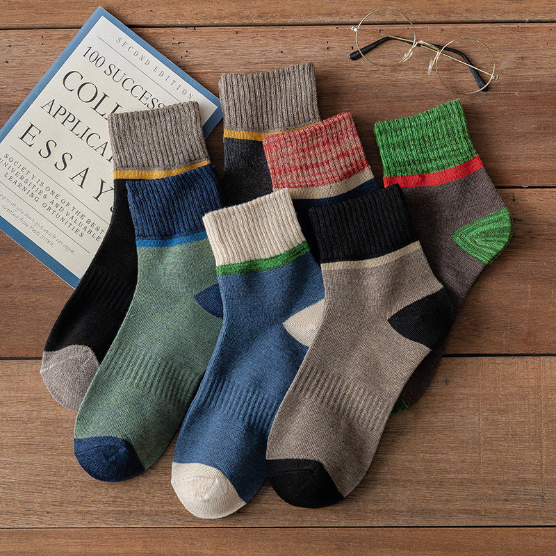 Autumn And Winter Men's  mid-leg socks.