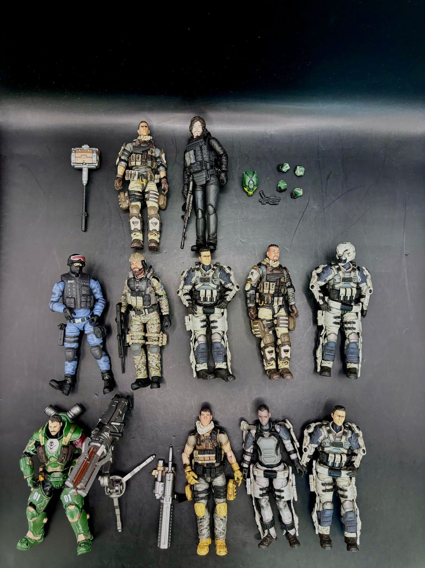 JOYTOY 1/18 Soldiers Collection Action Figure (11pcs in 1 set)